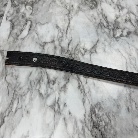 Western Tooled Black Leather Belt Strap Mens Size 44 Embossed Snap On No Buckle - Picture 11 of 14